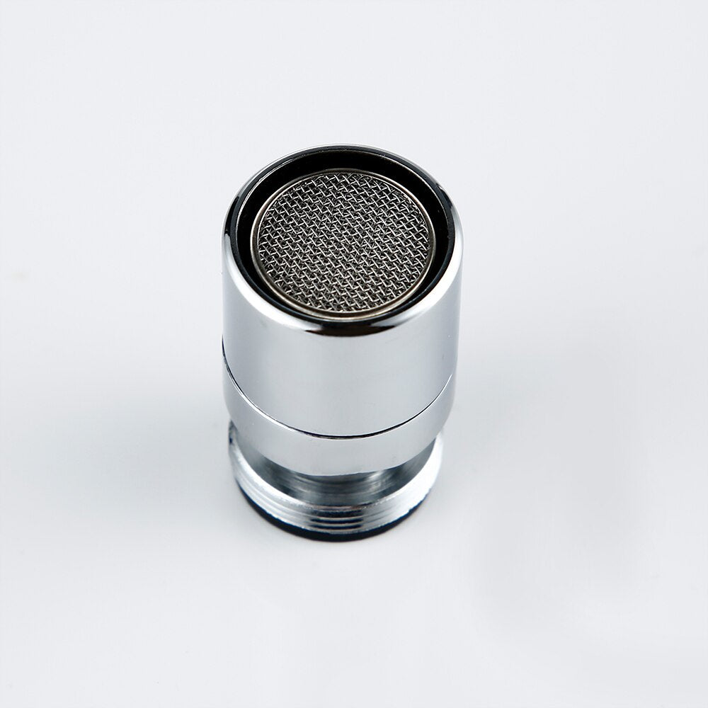 Aireador de grifo resistente y duradero con giro de 360 para ahorrar agua.